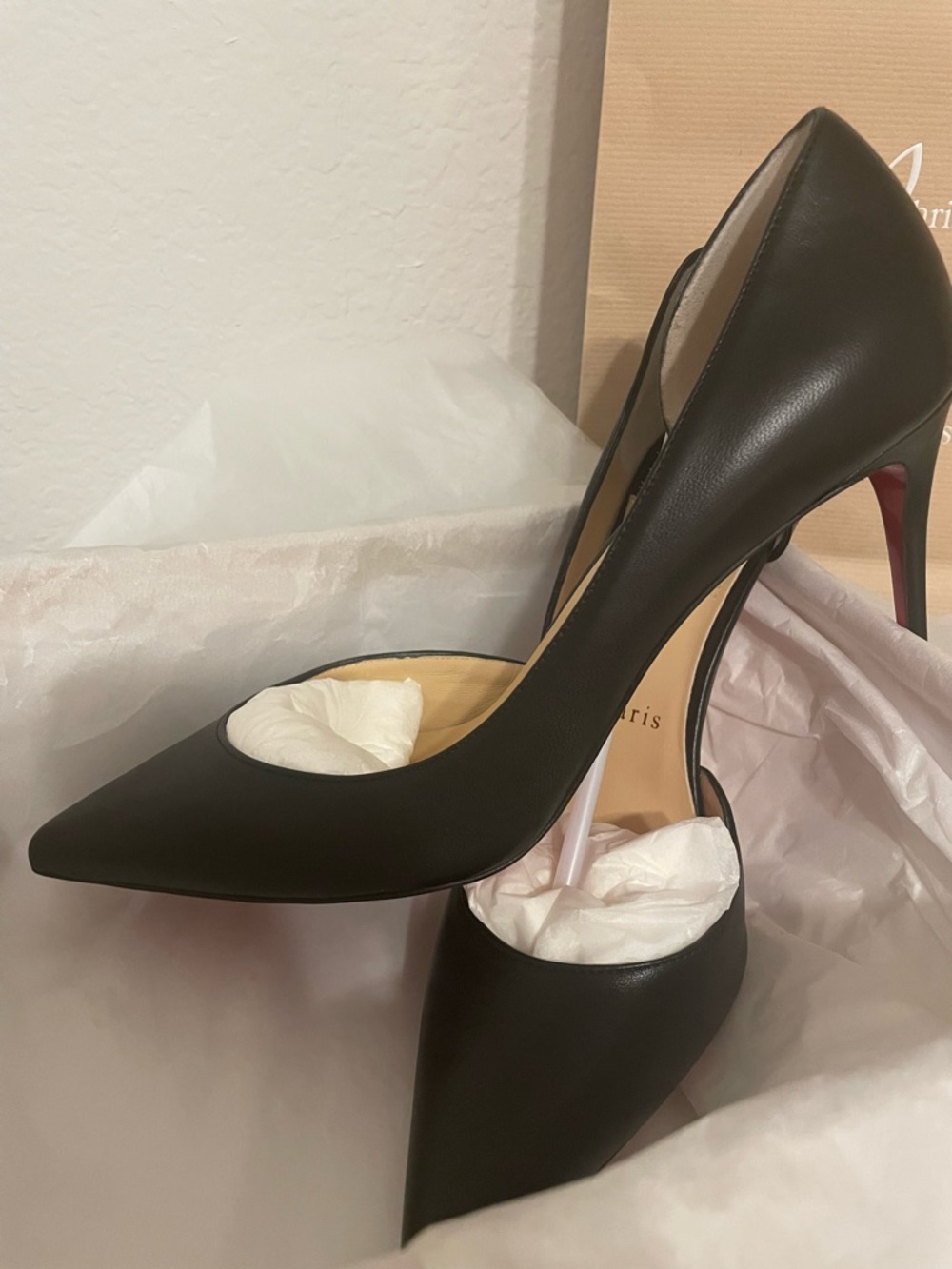 Christian Louboutin - Picture 8 of 14